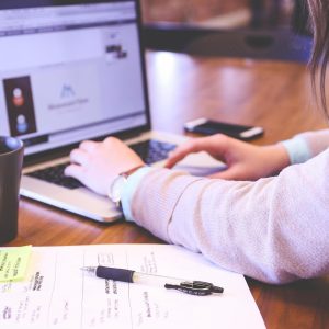 startupstockphotos student 849822 1920